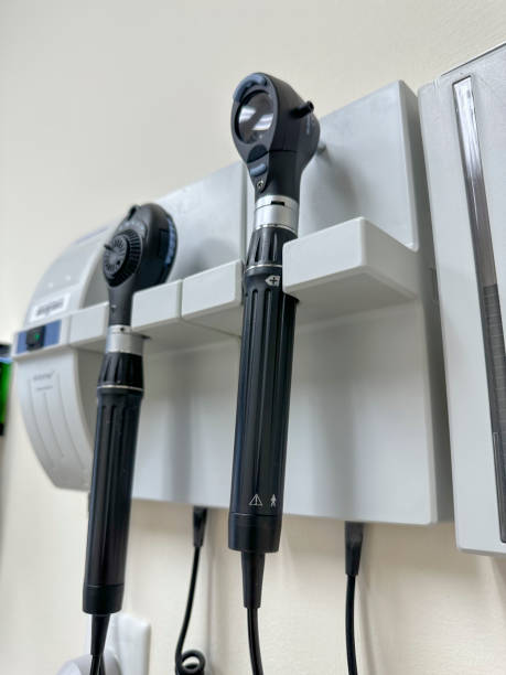 Ophthalmoscope and otoscope polished plastic shells